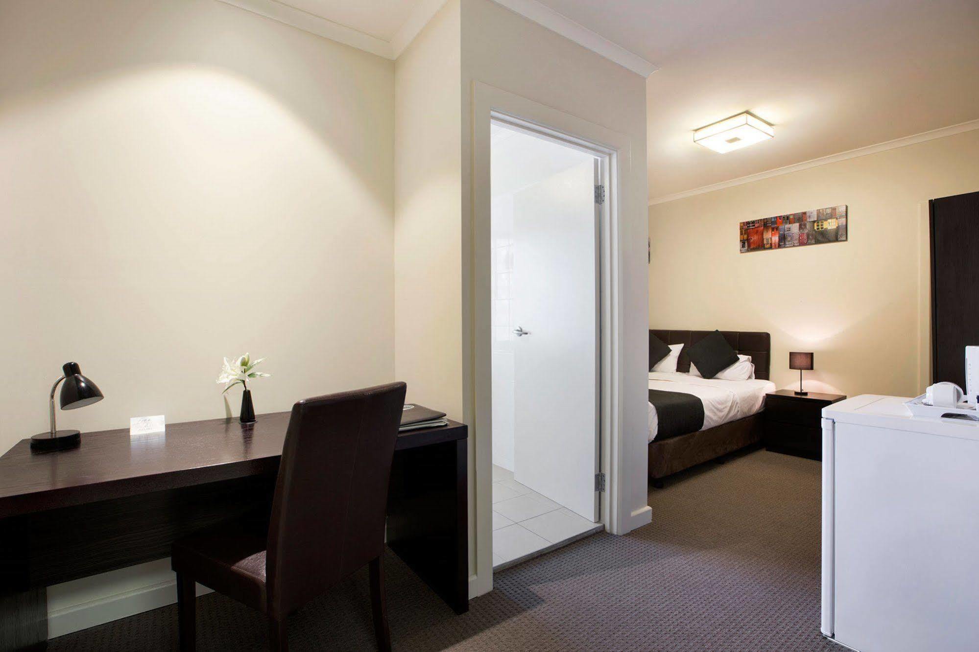 Enfield Hotel Adelaide Bagian luar foto