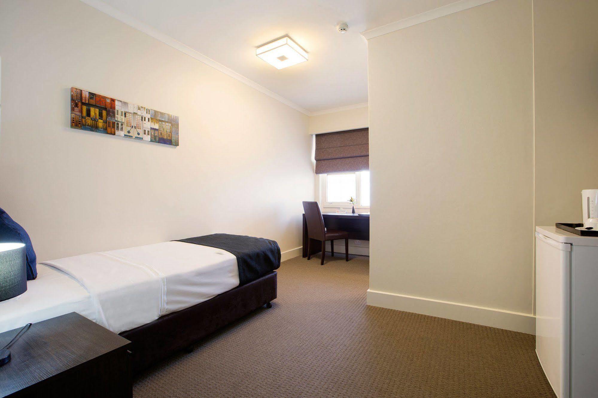 Enfield Hotel Adelaide Bagian luar foto